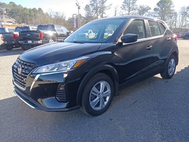 2024 Nissan Kicks S