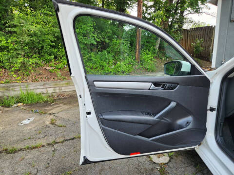 2013 Volkswagen Passat S PZEV