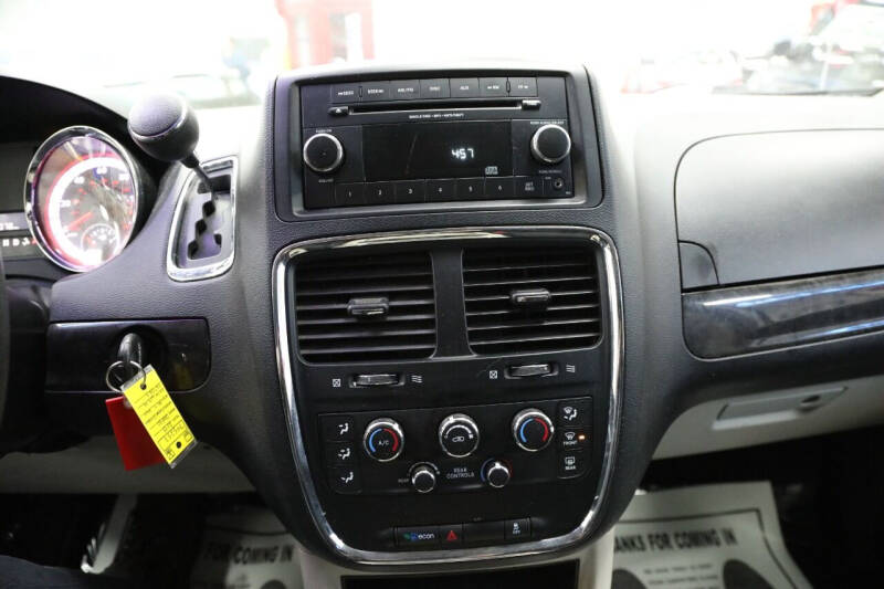 2015 Dodge Grand Caravan SXT Plus
