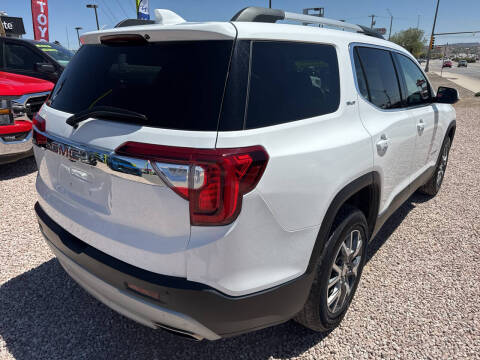 2023 GMC Acadia SLT
