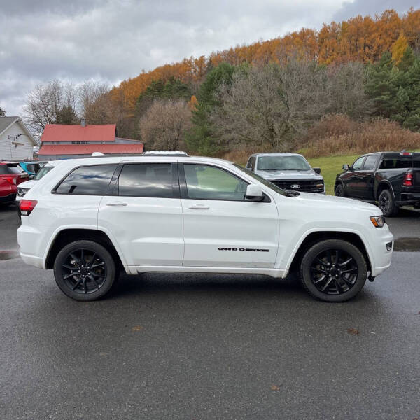 2017 Jeep Grand Cherokee Altitude