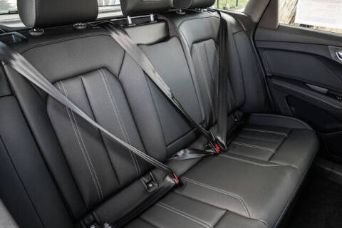 2024 Audi Q4 e-tron quattro Premium Plus 55