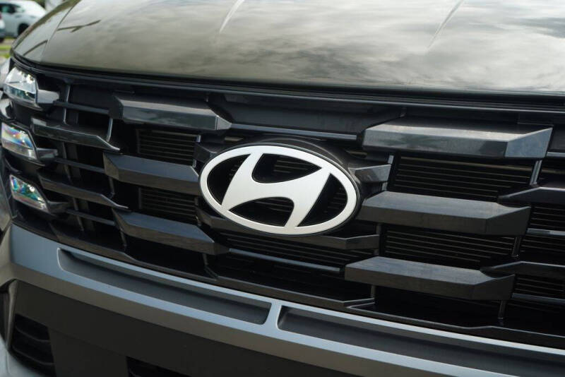 2025 Hyundai Tucson SE