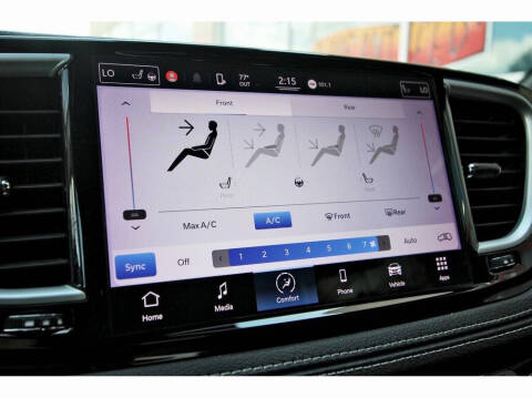 2022 Chrysler Pacifica Touring