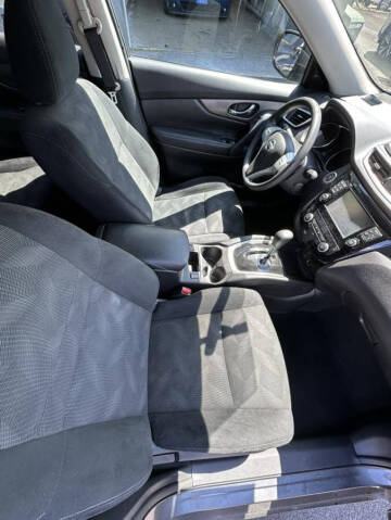 2015 Nissan Rogue SV