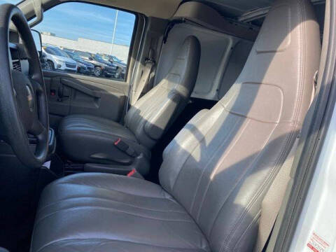 2024 GMC Savana 2500