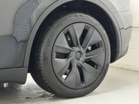 2025 Tesla Model Y Long Range