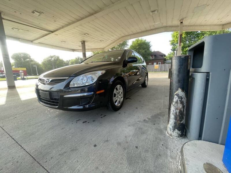 2010 Hyundai Elantra Touring for sale at JE Auto Sales LLC in Indianapolis IN