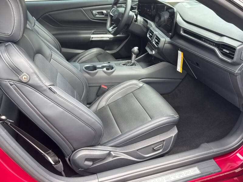 2025 Ford Mustang EcoBoost Premium