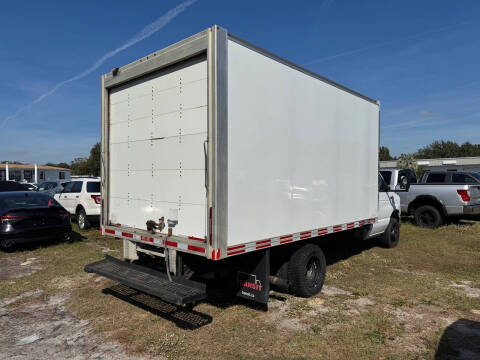 2021 Ford E-Series E-450 SD