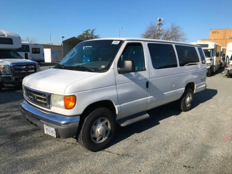 2006 Ford E350 Passenger Van for sale at Allied Fleet Sales in Saint Louis MO