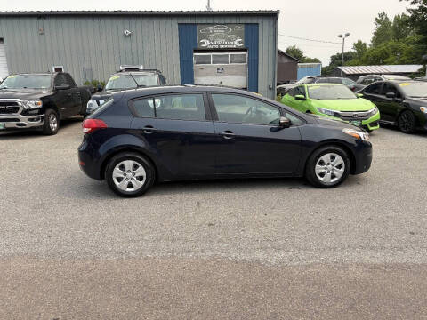 2017 Kia Forte5 LX