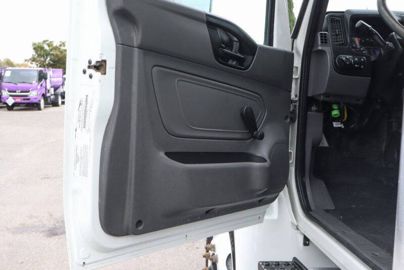 2020 International MV607