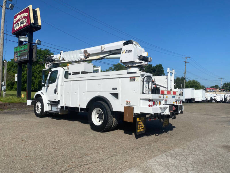 2009 Freightliner M2 106