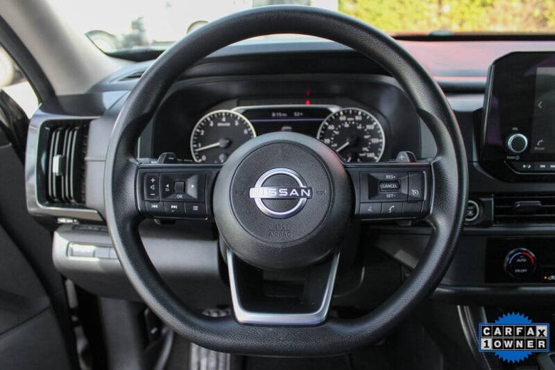 2024 Nissan Pathfinder S