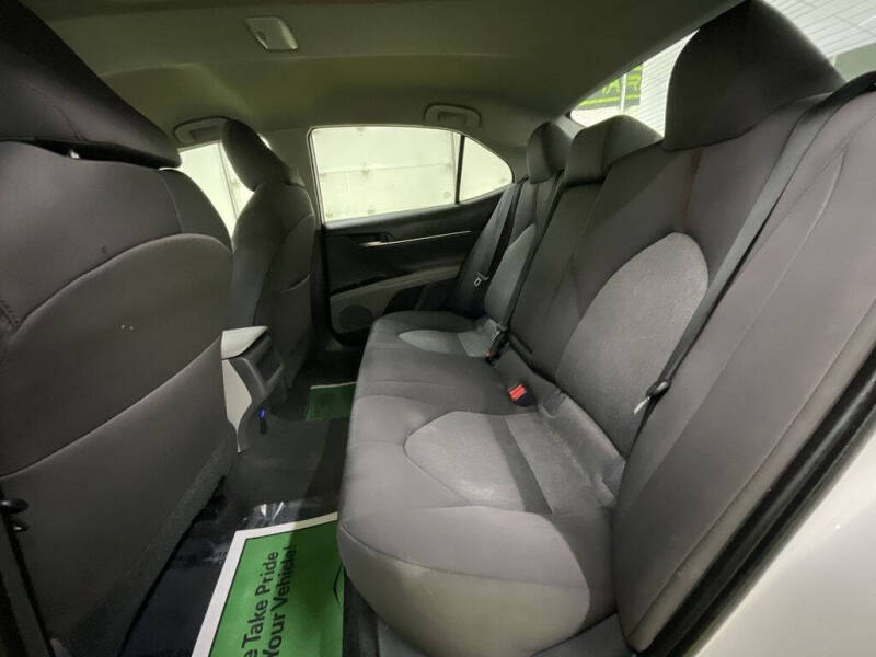 2019 Toyota Camry LE