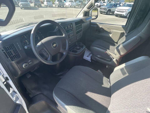 2023 Chevrolet Express 2500