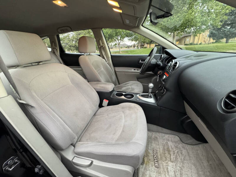 2012 Nissan Rogue S