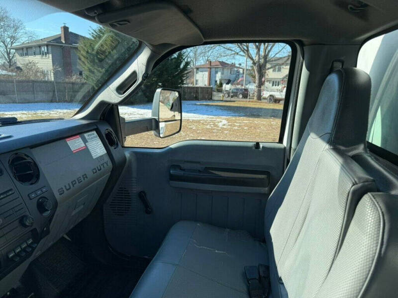 2013 Ford F-650 Super Duty