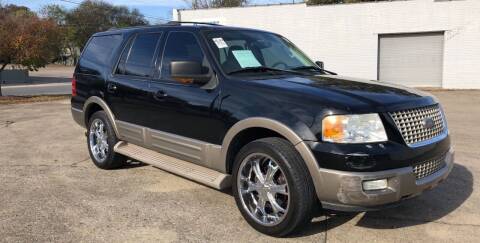 2003 Ford Expedition for sale at Diana Rico LLC in Dalton GA