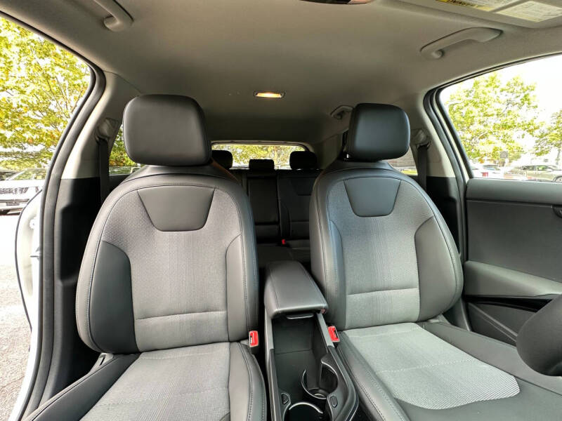 2025 Kia Niro EV Wind