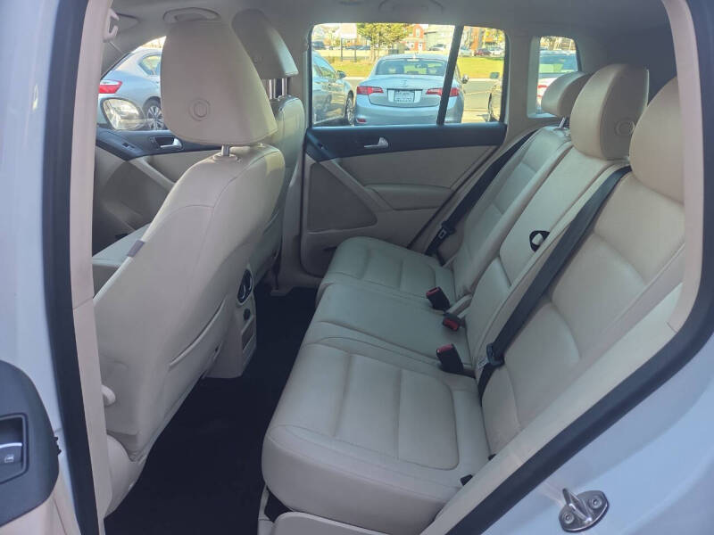 2014 Volkswagen Tiguan S 4Motion