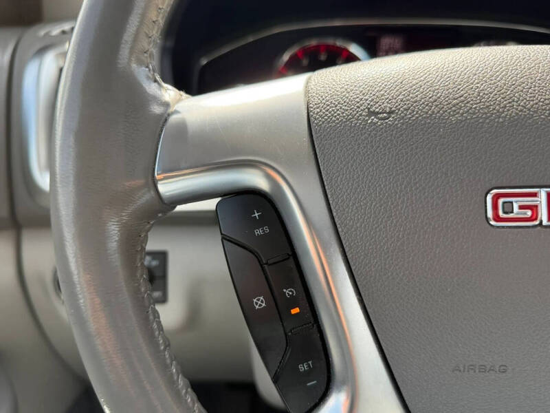 2015 GMC Acadia SLE-2