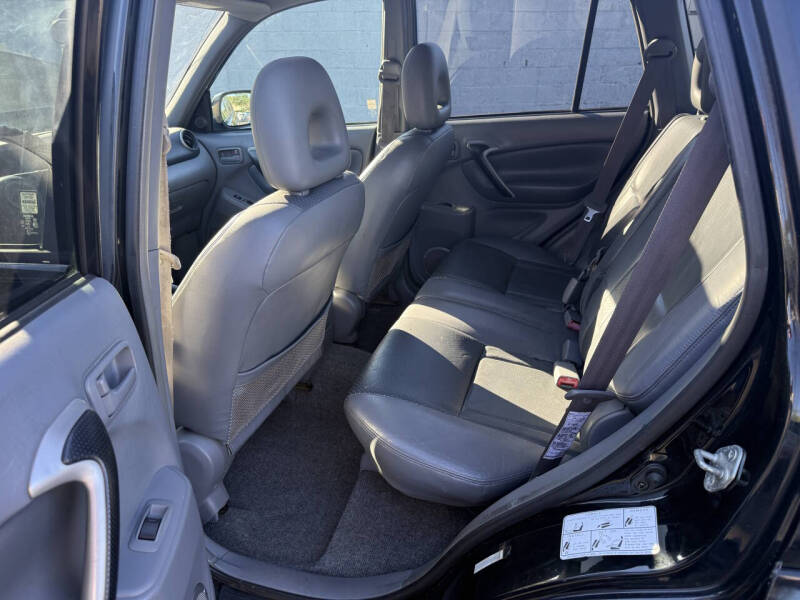 2003 Toyota RAV4