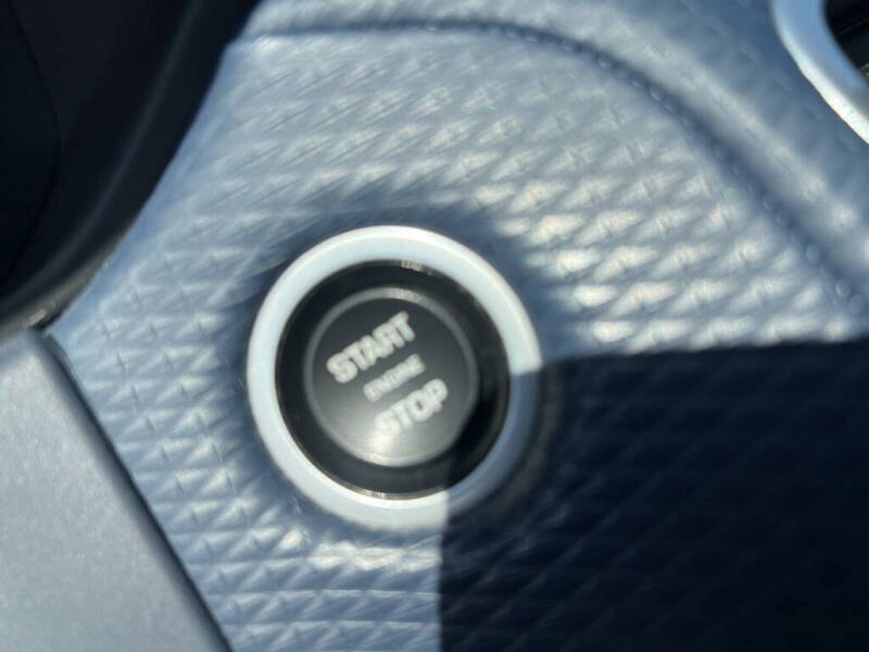 2021 Land Rover Range Rover Velar P250 R-Dynamic S