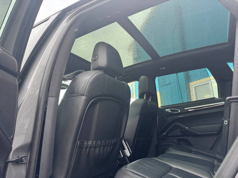 2013 Porsche Cayenne S