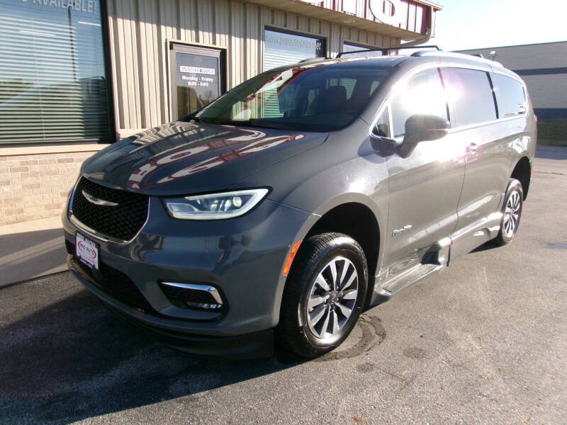 2021 Chrysler Pacifica Touring L