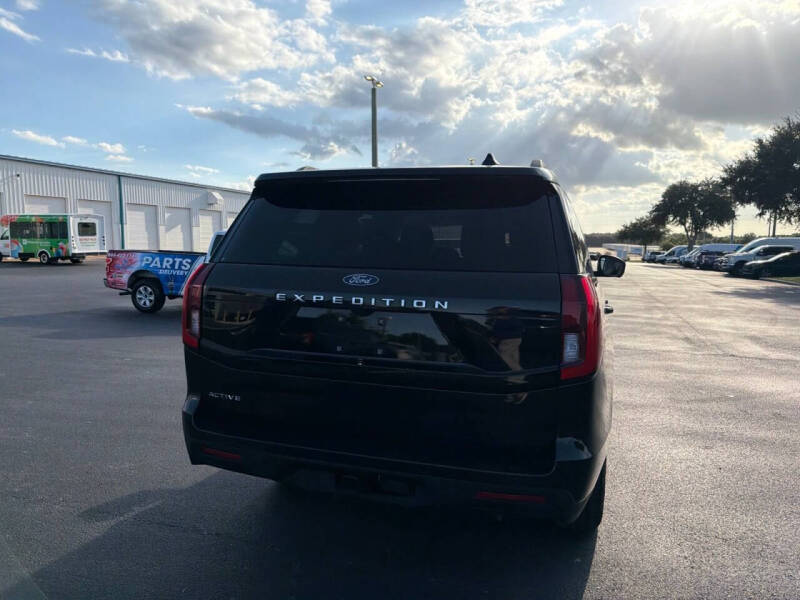 2025 Ford Expedition Active