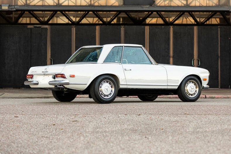 1969 Mercedes-Benz 280-Class