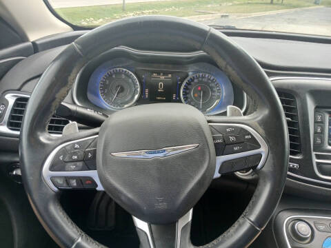 2016 Chrysler 200 Limited