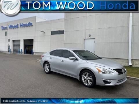 2014 Nissan Altima for sale at Tom Wood Honda in Anderson IN