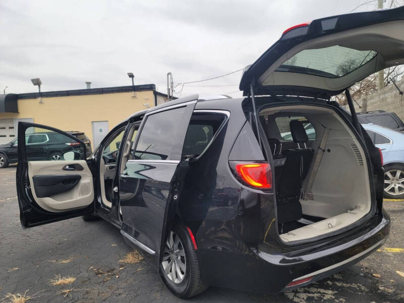 2018 Chrysler Pacifica Touring L