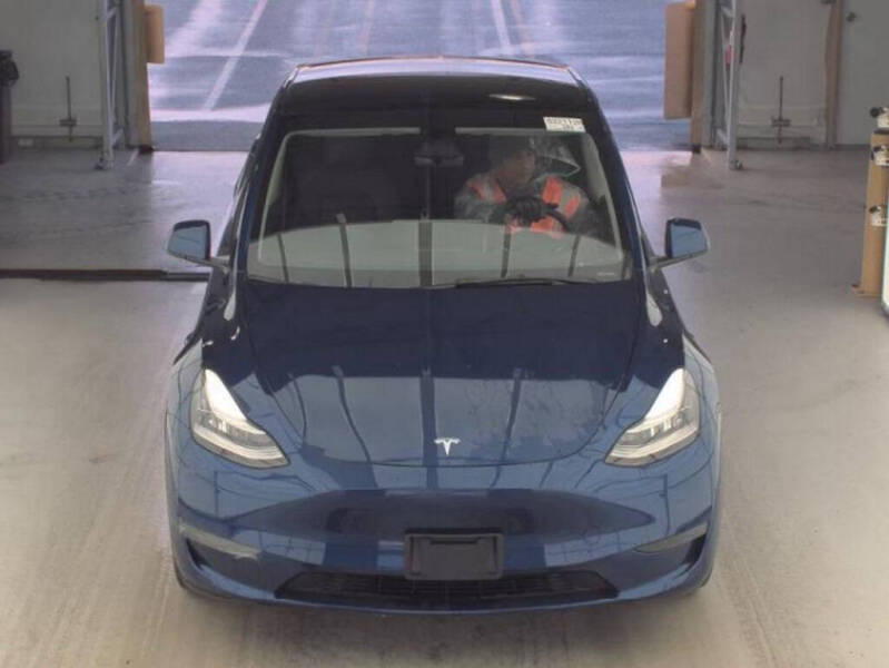 2023 Tesla Model Y Long Range