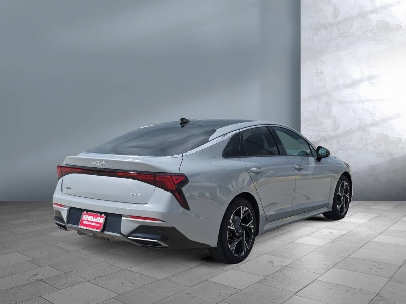 2025 Kia K5