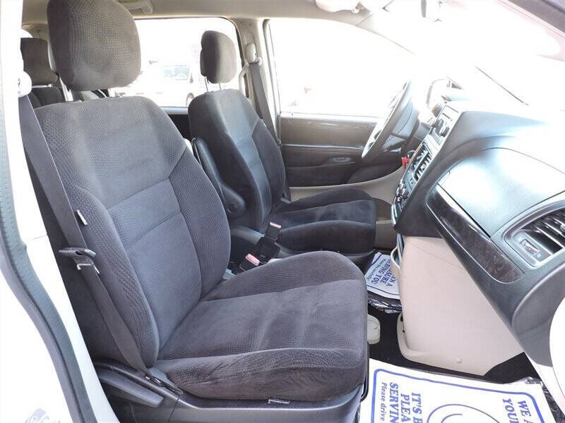 2014 Dodge Grand Caravan SE