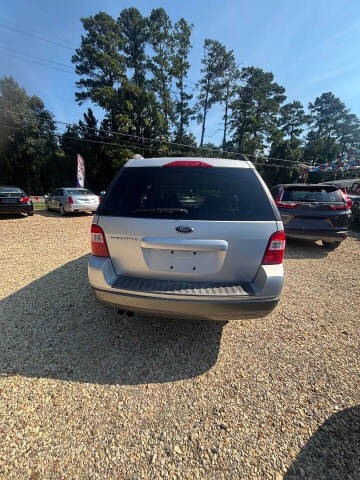 2005 Ford Freestyle SE