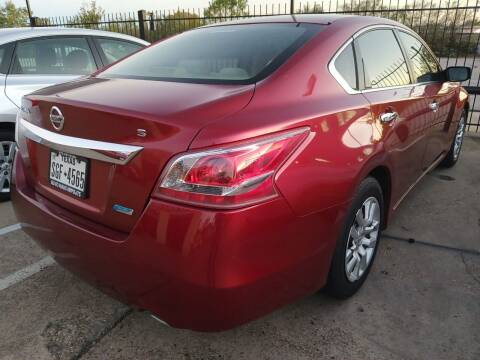 2013 Nissan Altima for sale at Auto Haus Imports in Grand Prairie TX