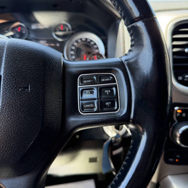 2018 RAM 1500 SLT