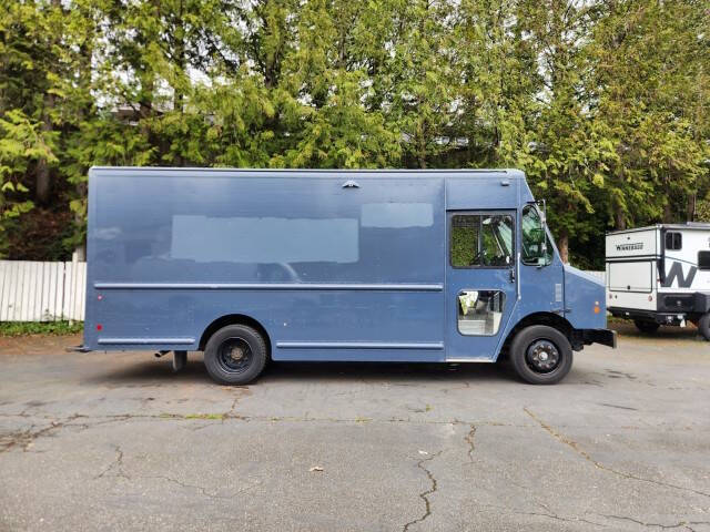 2020 Freightliner MT45 Chassis