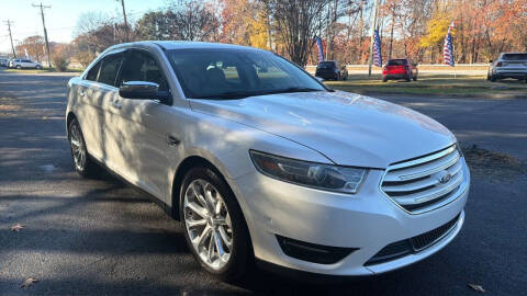 2017 Ford Taurus Limited