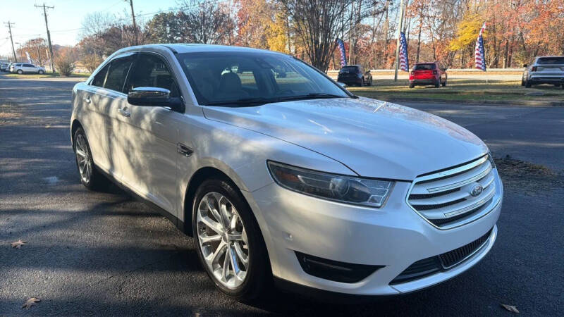 2017 Ford Taurus Limited