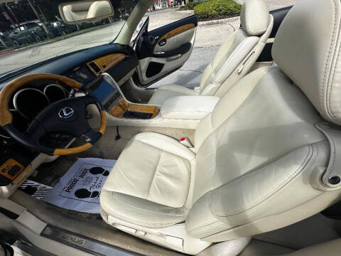 2004 Lexus SC 430
