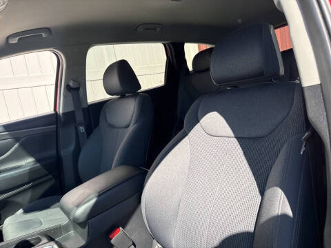 2020 Hyundai Santa Fe SE