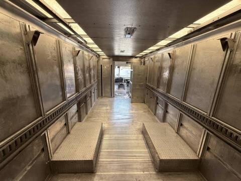2010 Freightliner MT45 Chassis