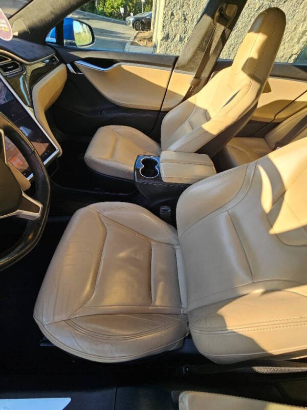 2015 Tesla Model S 85D