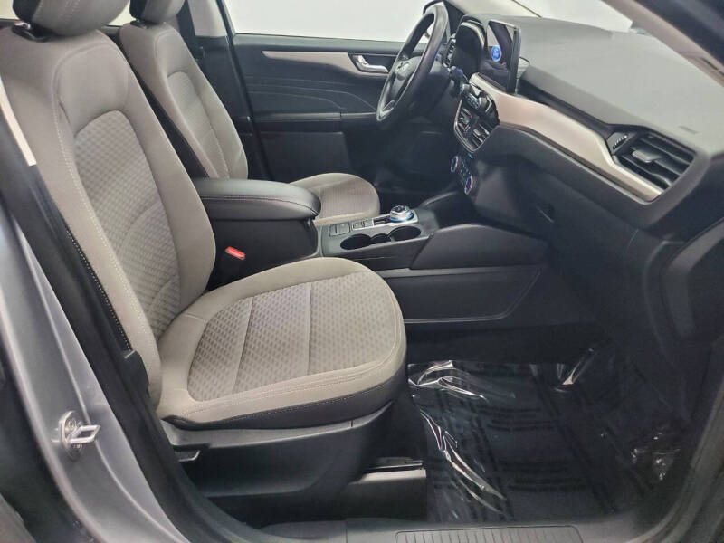 2021 Ford Escape Hybrid SE